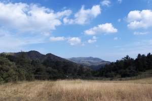 Xtrallusion photo library of independent, self-guided walking and sightseeing holidays in Italy. Pictures, images, photos and photographs taken along the way of this 1-day walking itinerary, to give you a visual impression of the day's walk.